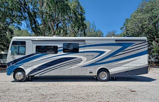 2022 Newmar - Bay Star Floorplan: 3626 Bunkhouse