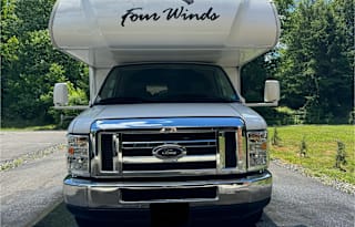 Easy To Drive- Newer 2018 Thor Motor Coach