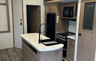 Spacious Kid Approved Fifth Wheel Rental