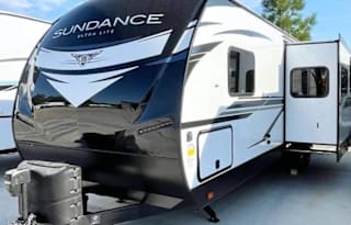 2022 Sundance 294BH 2 bedroom sleeps 10