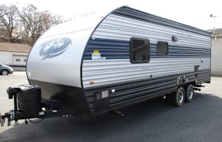 2022 27' Forest River Grey Wolf 22MKSE