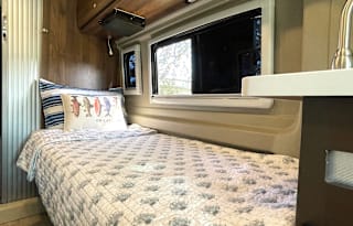 2021 Winnebago Travato 59K
