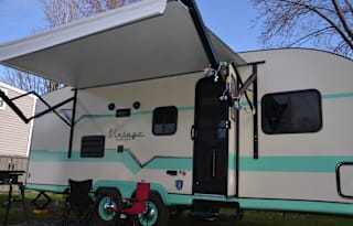 2022 Gulf Stream RV Vintage Cruiser 23QBS