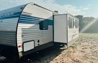 2022 Prime Time RV Avenger 28QBSLE