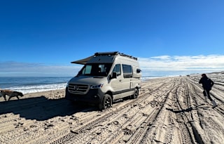 Mercedes Sprinter 4x4 Adventure Mobile 2022