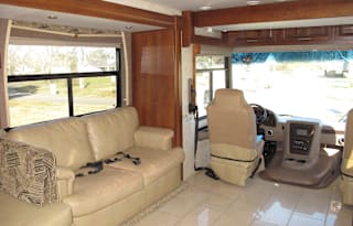 2015 Forest River RV Georgetown XL 334QSF