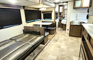 Camden's Camper - 32' - 2021 Dutchman Coleman
