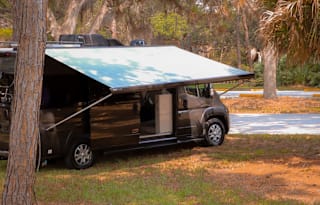 Spacious 2024 Thor Sequence! Off-Grid Ready, A/C!