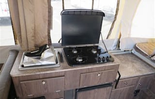 2014 Forest River With Shower and Toilet Sleeps 6