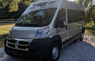 2017 Roadtrek Simplicity Small, Agile