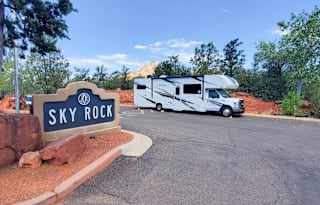 New Luxury Bunks Cameras Wi-Fi  2 AC Solar System