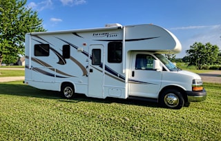 2014 Thor Motor Coach - Freedom Elite 23U