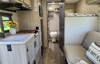 2024 Coachmen RV Catalina Summit Series 7 164BHX