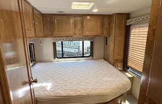 Festival Friendly RV Rental Sleeps 6