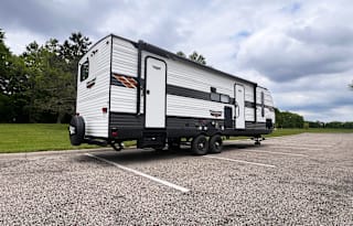 2022 Forest River Wildwood 26DBUD BMN1117
