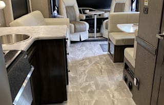 2021 Fleetwood RV Flair 29M