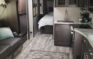 2022 Grand Design Transcend Xplor 221RB