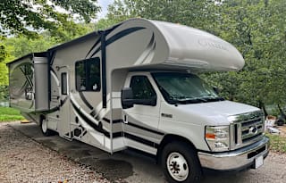 2014 Thor Motor Coach Chateau 31A with Bunk Beds