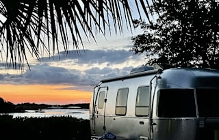 Magnolia 3-AIRSTREAM Bambi Sport 22 *FULLY Loaded*