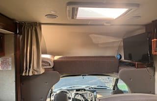 2017 Holiday Rambler Vesta 31U
