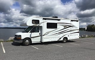 Lady Skipper: 2016 Forest River Sunseeker 2500TS