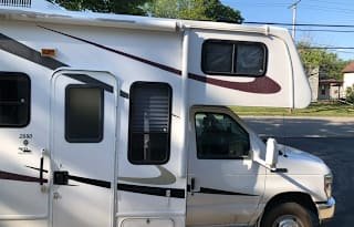 Getaway on Wheels RV-queen bed and slideout
