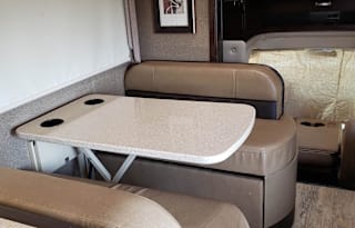 2016 Thor Motor Coach Four Winds Super C 35SB