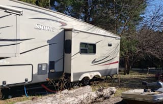 PET FRIENDLY 2014 Palomino Sabre 33RKTS-6