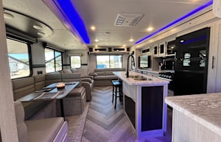 2024 CrossRoads RV Zinger ZR340RE
