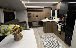 Nomadic Nature Rentals w/ Luxury Amenities