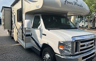 2019 Thor Four Winds 30D