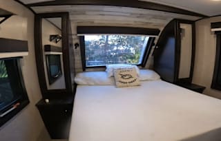 2022 Jayco White Hawk. ****DELIVERY ONLY****