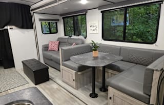 2024 Coachman Northern Spirit - sleeps 9