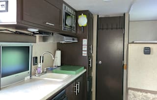 Perfect  Family getaway Forest River WolfPup 16BHS