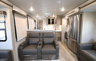 The Royal -  2021 Rockwood Signature Ultra