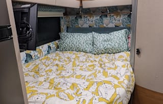 2017 Winnebago Navion 24J