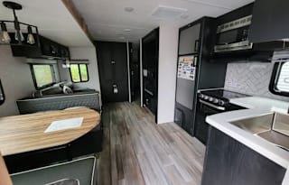 2023 Coachmen RV Freedom Express Liberty Edition