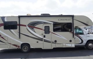 2018 Thor Motor Coach Chateau 28Z