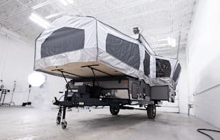 Like new Popup camper with A/C