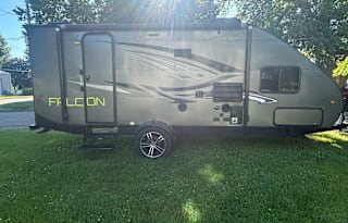 Travel Lite Falcon Bunkhouse