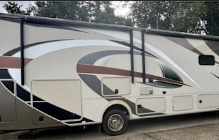 2018 Coachman Majestic Mirada