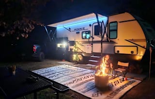 28' "Minnie Winnie!" - Pet Friendly Travel Trailer
