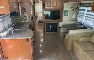 2015 Coachmen RV Encounter 36BH