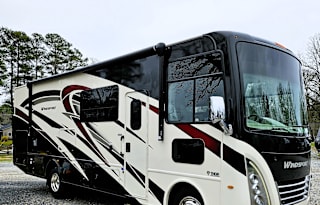 2022 Thor Windsport!  Road Trip Dream Coach!