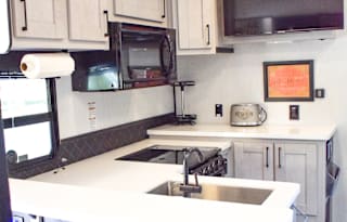 Try Be-4 you BUY_Adventure RV_Pick Up or Delivered