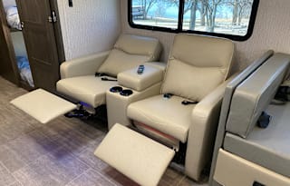 2022 Coachmen RV Mirada 35ES
