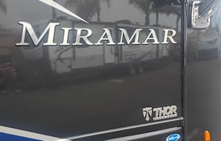 35 - 2022 Thor Motor Coach Miramar