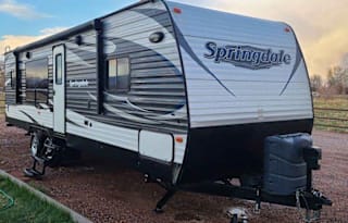 Ultimate Comfort 30' Camper Memorable Adventures!