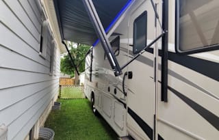 Comfortable 2017 FR3, Pet Friendly!