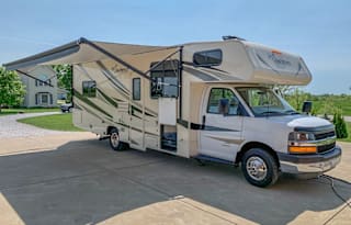Coachmen RV Freelander 27QB Chevy 4500 (CA)